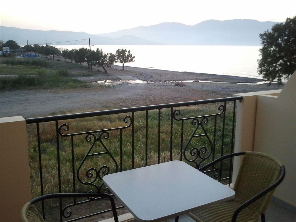 Mesogios Beach Korfalonas Exteriér fotografie