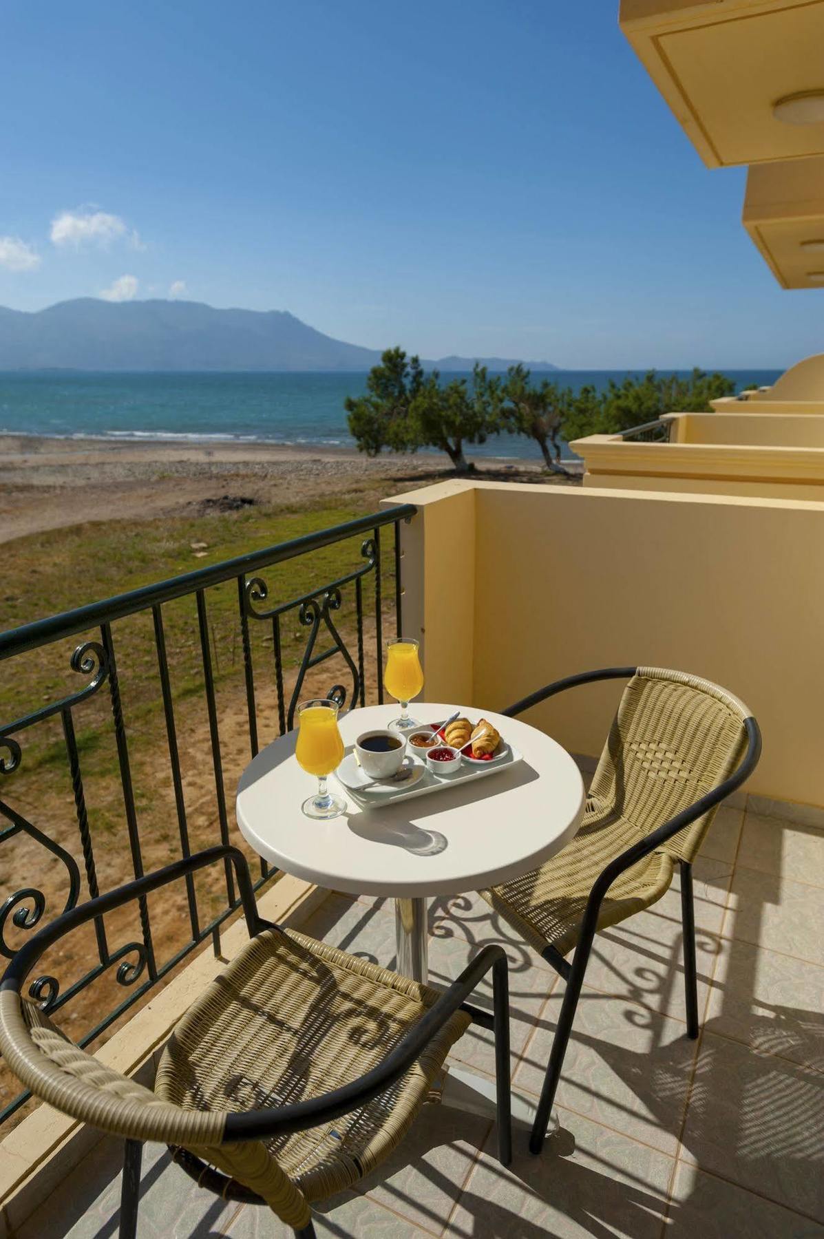 Mesogios Beach Korfalonas Exteriér fotografie